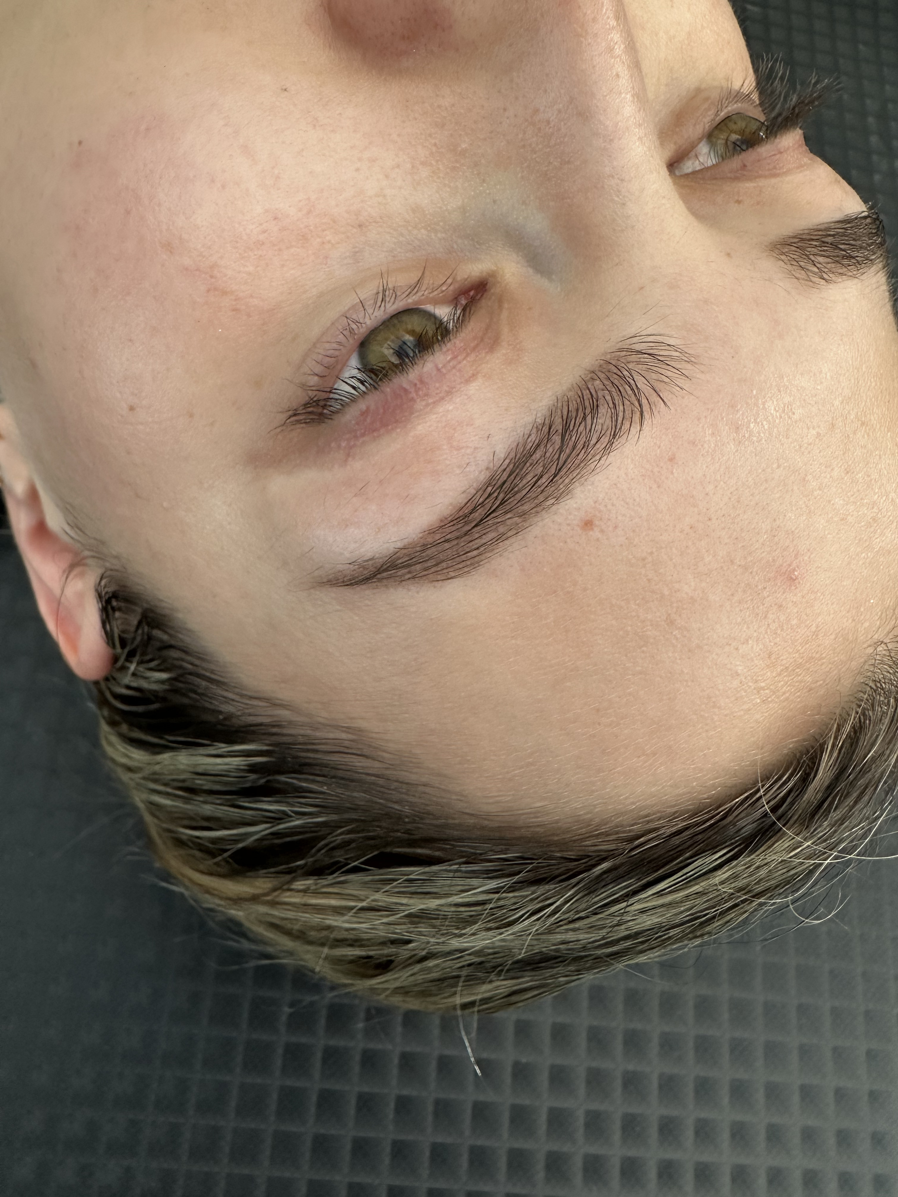 Powderbrows bijwerking – resultaat door Atelier M